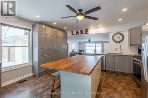 398 Gilbert Bay Lane Wollaston ON K0L 1P0