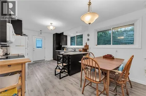 5 Burrwood Drive Hamilton ON L9C 3S9