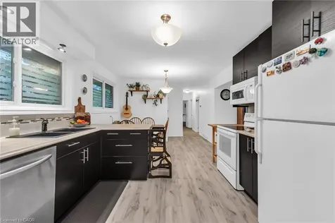 5 Burrwood Drive Hamilton ON L9C 3S9