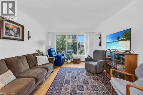 5 Burrwood Drive Hamilton ON L9C 3S9