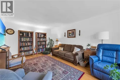 5 Burrwood Drive Hamilton ON L9C 3S9