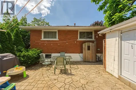 5 Burrwood Drive Hamilton ON L9C 3S9