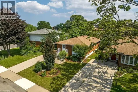 5 Burrwood Drive Hamilton ON L9C 3S9