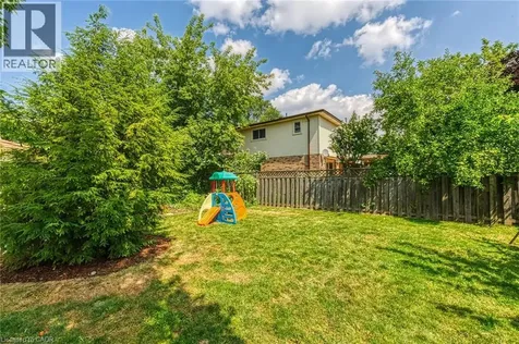 5 Burrwood Drive Hamilton ON L9C 3S9