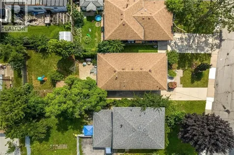 5 Burrwood Drive Hamilton ON L9C 3S9