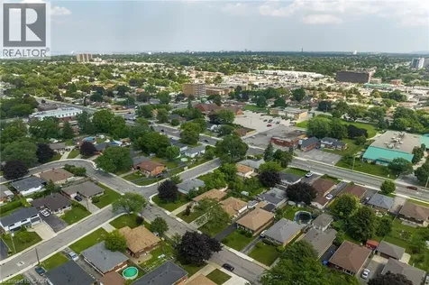 5 Burrwood Drive Hamilton ON L9C 3S9