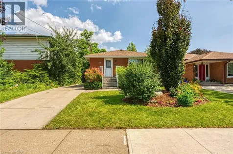 5 Burrwood Drive Hamilton ON L9C 3S9