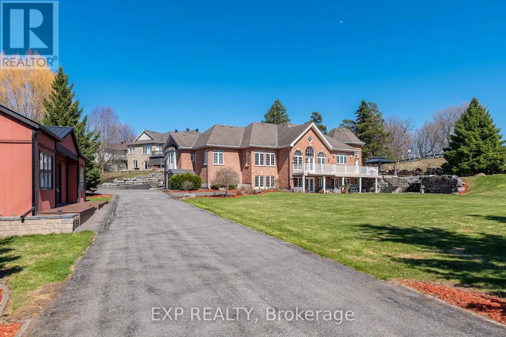 1283 Rideau Cove Court Ottawa ON K1V 1R8