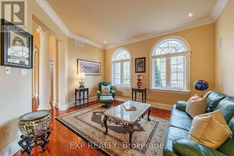 1283 Rideau Cove Court Ottawa ON K1V 1R8