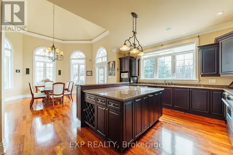 1283 Rideau Cove Court Ottawa ON K1V 1R8