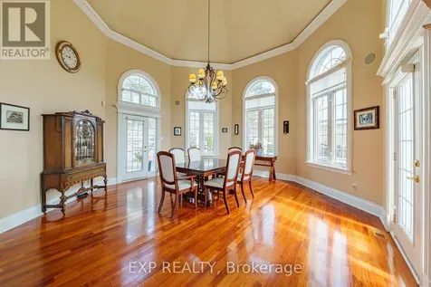 1283 Rideau Cove Court Ottawa ON K1V 1R8