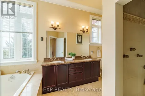 1283 Rideau Cove Court Ottawa ON K1V 1R8