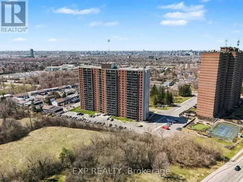 665 Bathgate Drive Ottawa ON K1K 3Y4