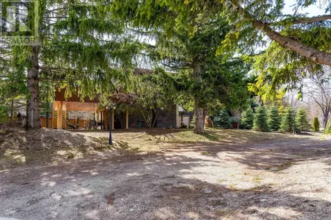 114 Lakeshore Road West Blue Mountains ON L9Y 0S6