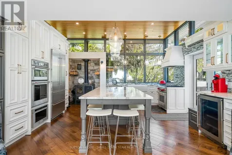 114 Lakeshore Road West Blue Mountains ON L9Y 0S6
