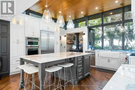 114 Lakeshore Road West Blue Mountains ON L9Y 0S6