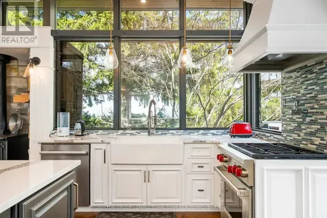 114 Lakeshore Road West Blue Mountains ON L9Y 0S6
