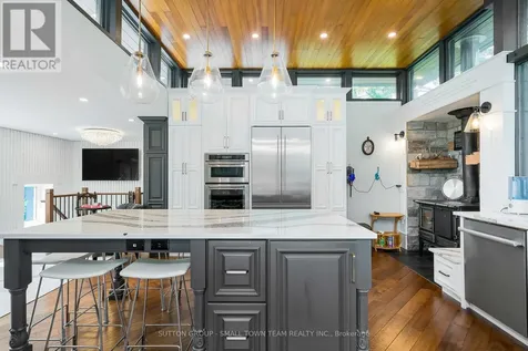 114 Lakeshore Road West Blue Mountains ON L9Y 0S6