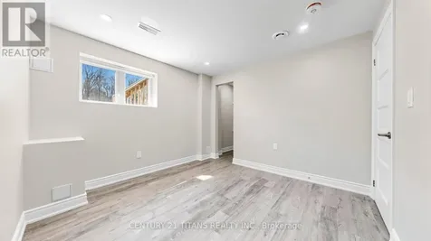 270 Forestwalk Street Kitchener ON N2E 3Y2