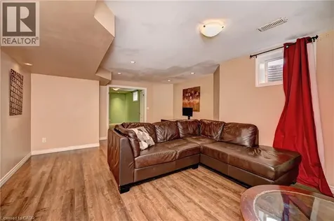 48 Osgoode Street Cambridge ON N3C 0E8