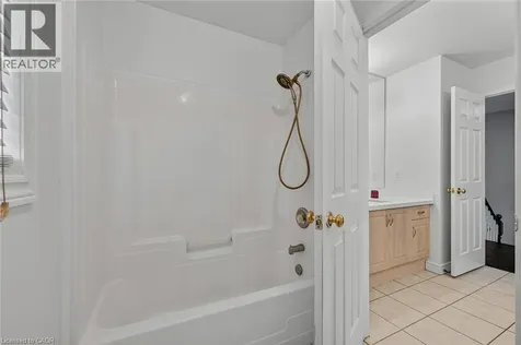 14 Hearthbridge Street Kitchener ON N2R 1L5