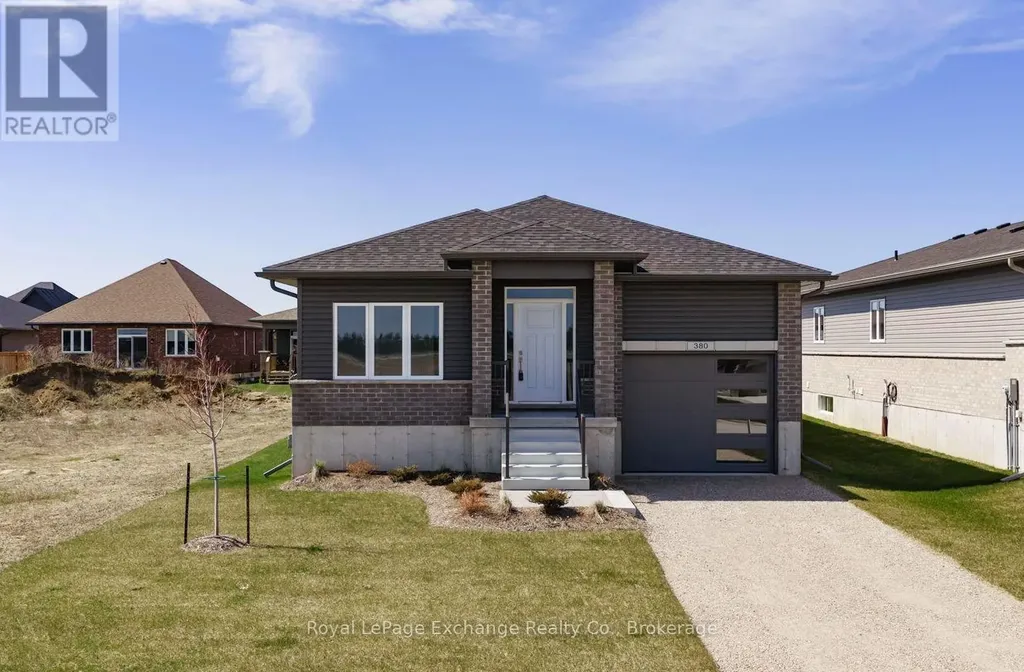 380 Hawthorne Street Saugeen Shores ON N0H 2C3