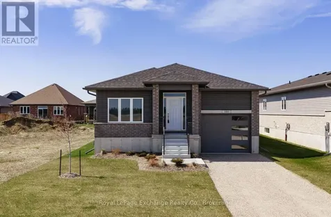 380 Hawthorne Street Saugeen Shores ON N0H 2C3
