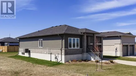380 Hawthorne Street Saugeen Shores ON N0H 2C3