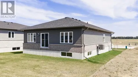 380 Hawthorne Street Saugeen Shores ON N0H 2C3