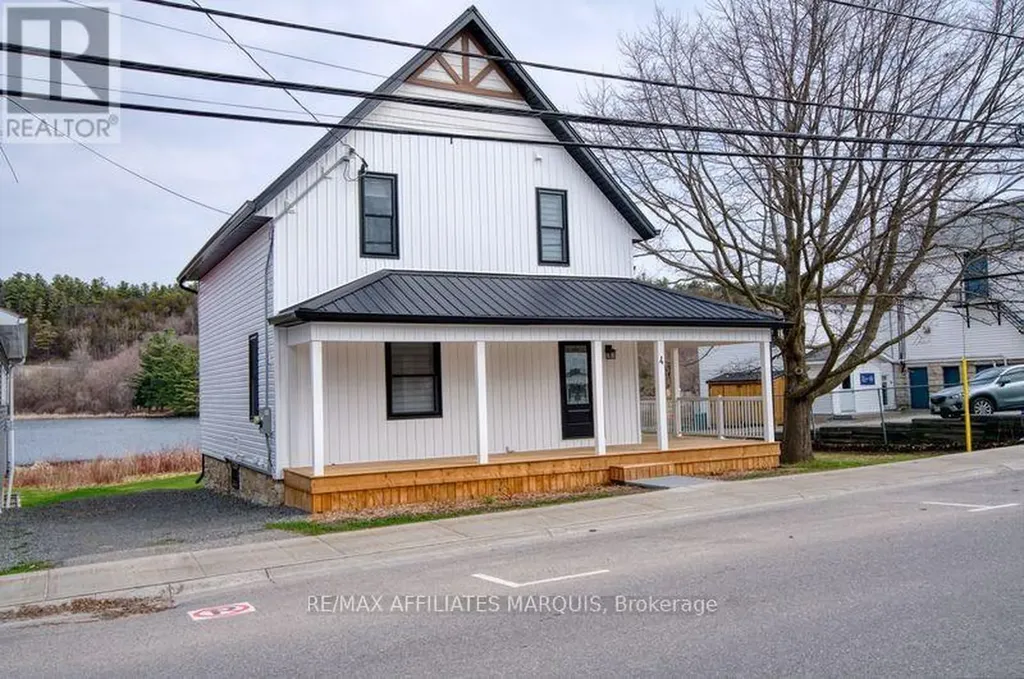 4 Bedford Street East Westport ON K0G 1X0