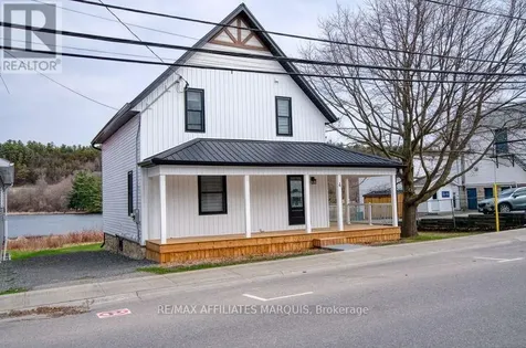 4 Bedford Street East Westport ON K0G 1X0