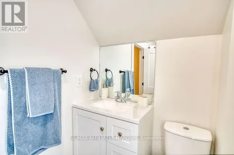 4 Bedford Street East Westport ON K0G 1X0