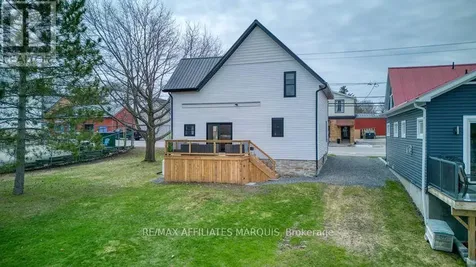 4 Bedford Street East Westport ON K0G 1X0