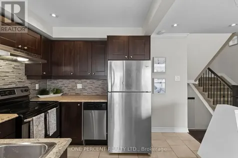 12 Lankin Boulevard Orillia ON L3V 6T2