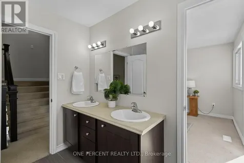 12 Lankin Boulevard Orillia ON L3V 6T2