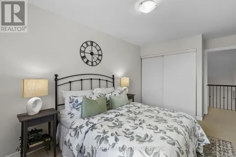 12 Lankin Boulevard Orillia ON L3V 6T2