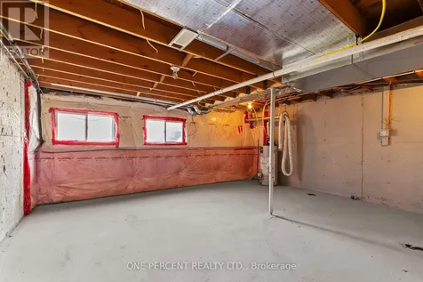 12 Lankin Boulevard Orillia ON L3V 6T2