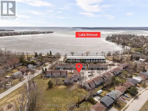 12 Lankin Boulevard Orillia ON L3V 6T2