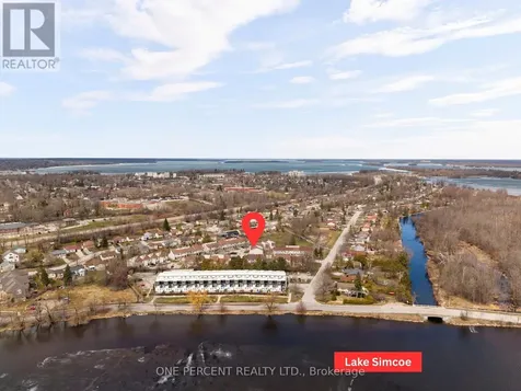 12 Lankin Boulevard Orillia ON L3V 6T2