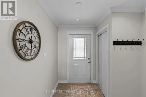 12 Lankin Boulevard Orillia ON L3V 6T2