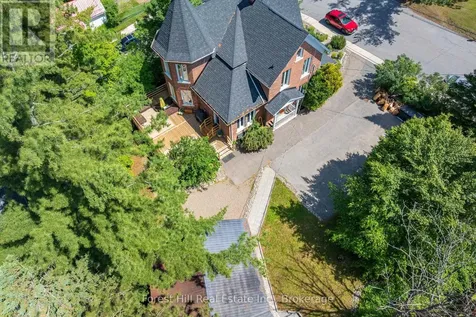 5 Lorne Street North Huntsville ON P1H 2G1