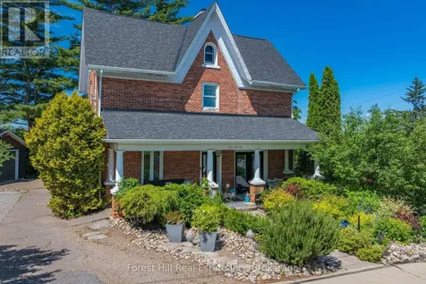 5 Lorne Street North Huntsville ON P1H 2G1
