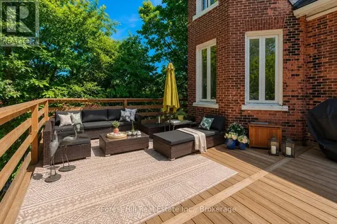 5 Lorne Street North Huntsville ON P1H 2G1