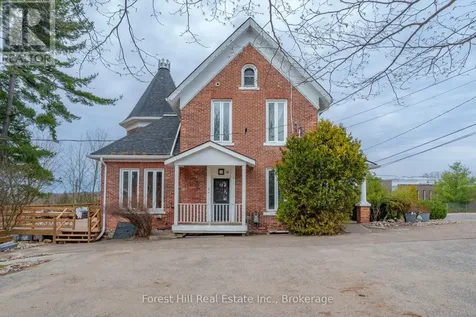 5 Lorne Street North Huntsville ON P1H 2G1