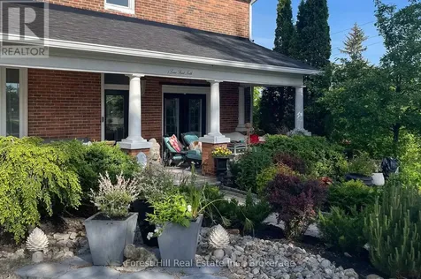 5 Lorne Street North Huntsville ON P1H 2G1