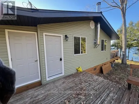 117 Raycroft Peninsula Lanark Highlands ON K0A 3L0