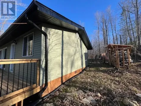 117 Raycroft Peninsula Lanark Highlands ON K0A 3L0