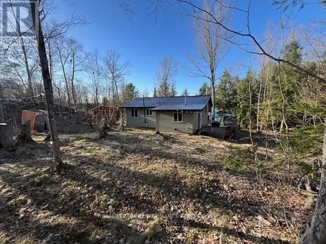 117 Raycroft Peninsula Lanark Highlands ON K0A 3L0