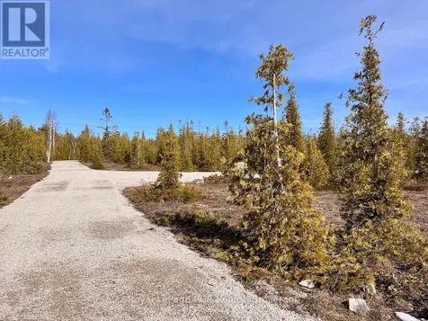 73 Fox Trail Northern Bruce Peninsula ON N0H 1W0