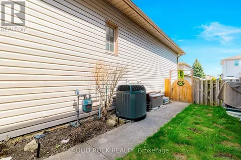 1021 Crestwood Drive Brockville ON K6V 7N1